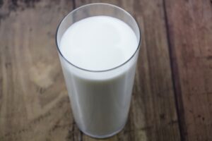 生クリームの代わりに牛乳をそのまま置き換えてはダメなの？